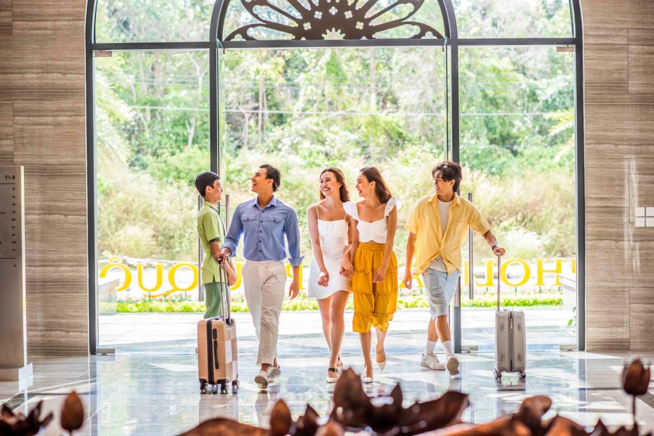 Vinholidays Fiesta Duong Dong Exterior foto
